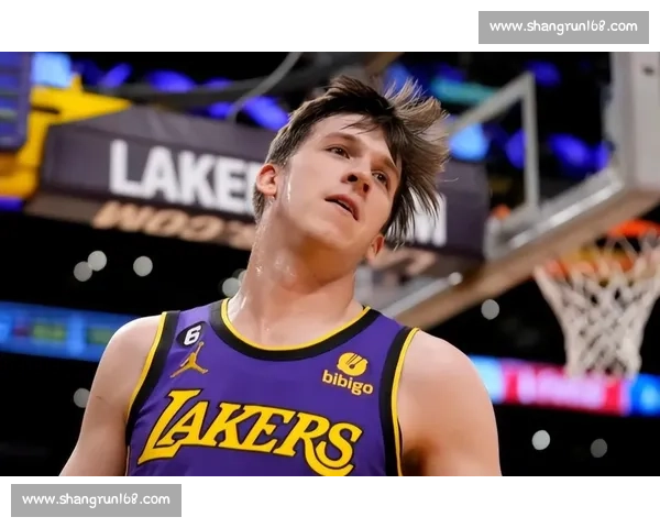 双核缺席夜，里夫斯 51 分扛湖人大旗